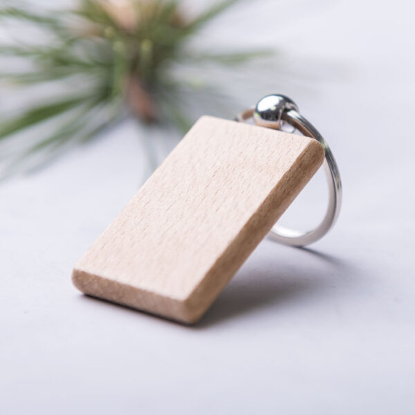 llavero-promocional-rectangular-2-600x600 Llavero personalizado rectangular de madera Pelton